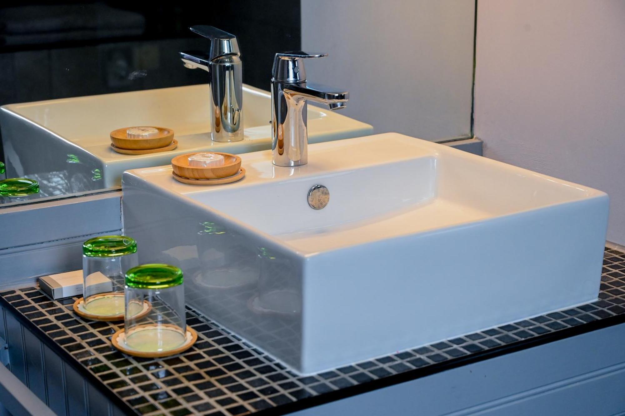 Tessy-sur-Vire La Fontaine Dort B&B 외부 사진